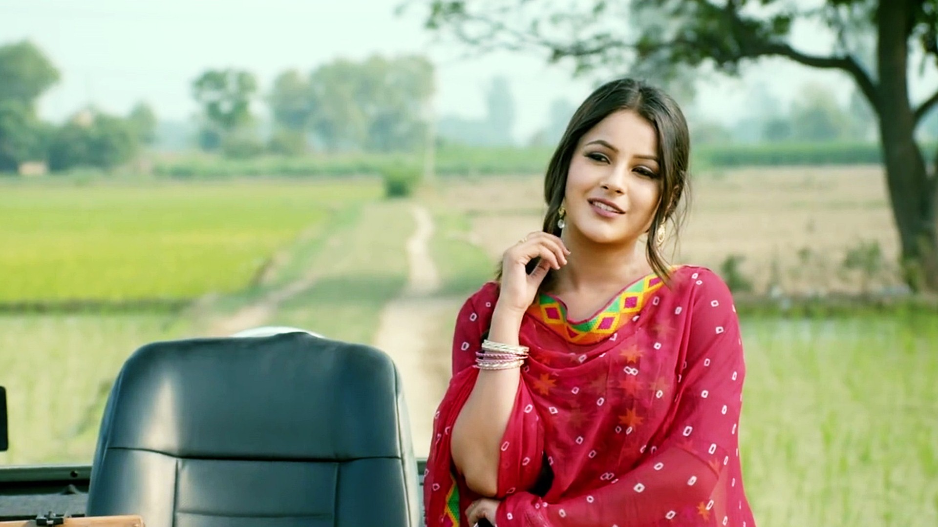 Beautiful Punjabi Girl Wallpapers - Punjabi Girls And Boys , HD Wallpaper & Backgrounds