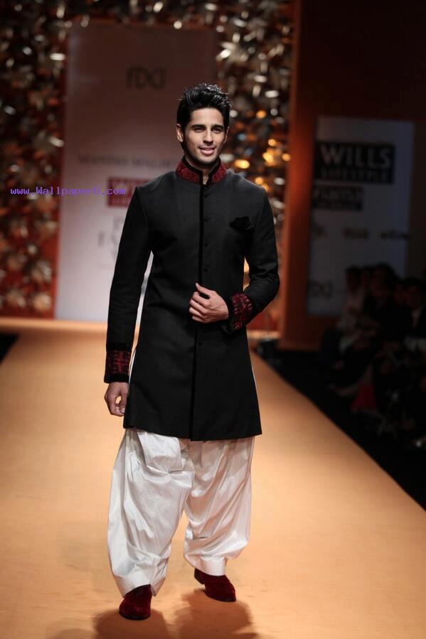 Download Siddharth Malhotra 12 Wallpaper For Mobile - Diwali Dress For Men , HD Wallpaper & Backgrounds