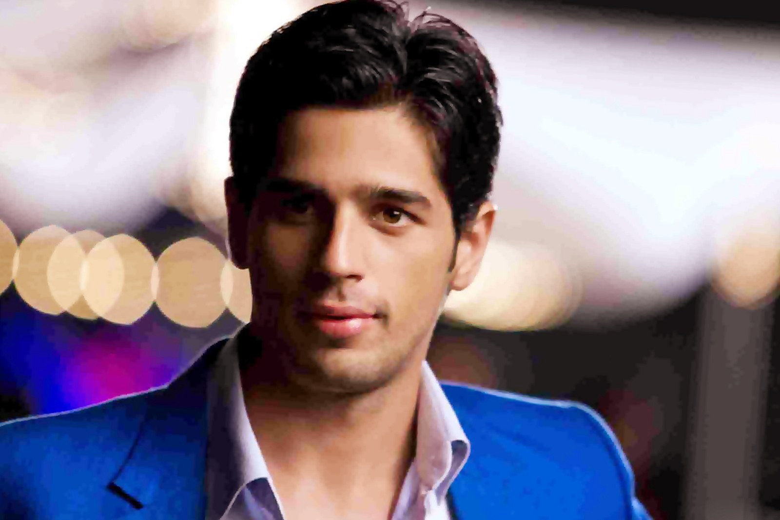 Siddharth Malhotra Childhood Image - Sidharth Malhotra , HD Wallpaper & Backgrounds