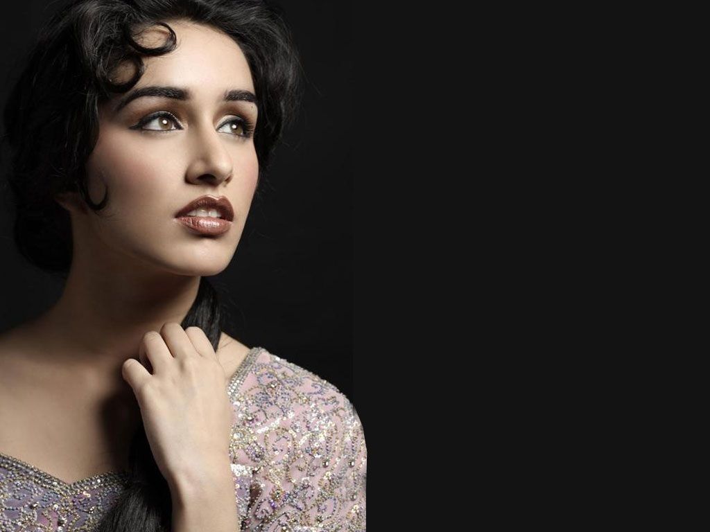 Shraddha Kapoor Wallpapers, High Resolution Pictures - Happy Birthday To Shraddha Kapoor , HD Wallpaper & Backgrounds