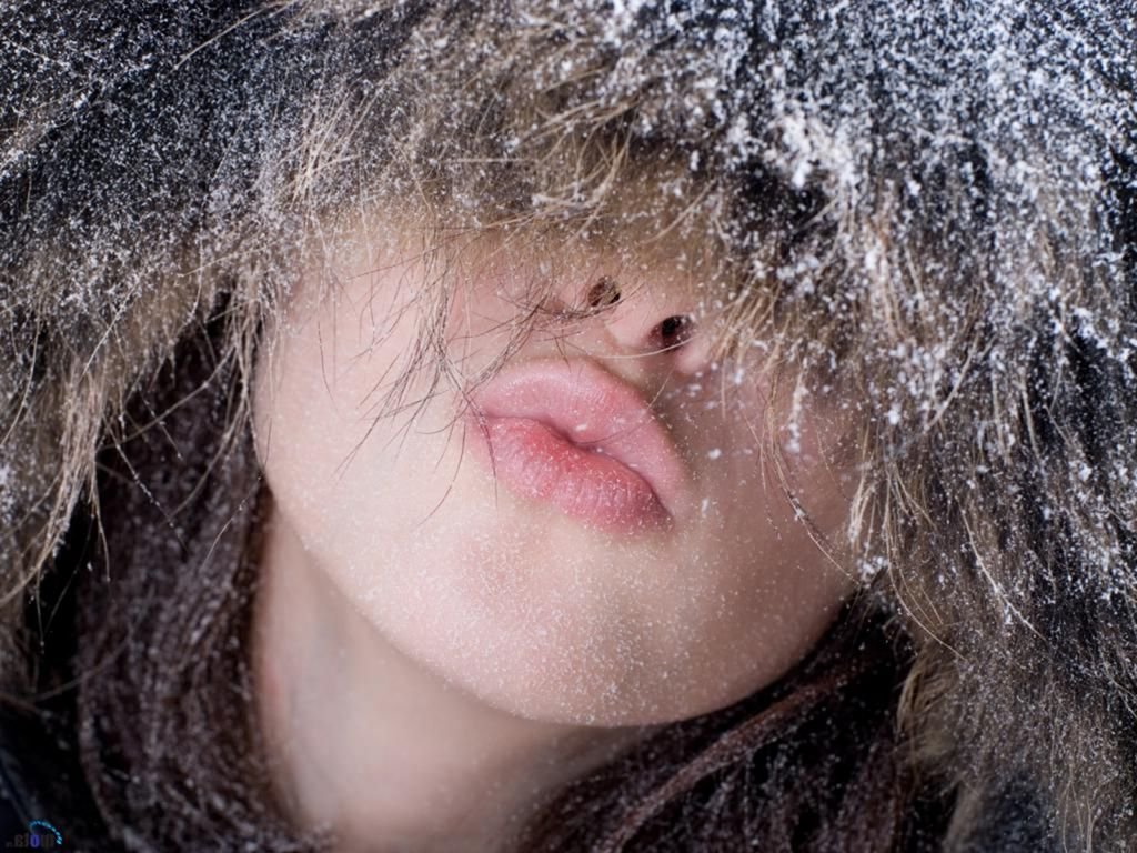 Noreen Watson - Фото Девушки Со Спины Зимой , HD Wallpaper & Backgrounds