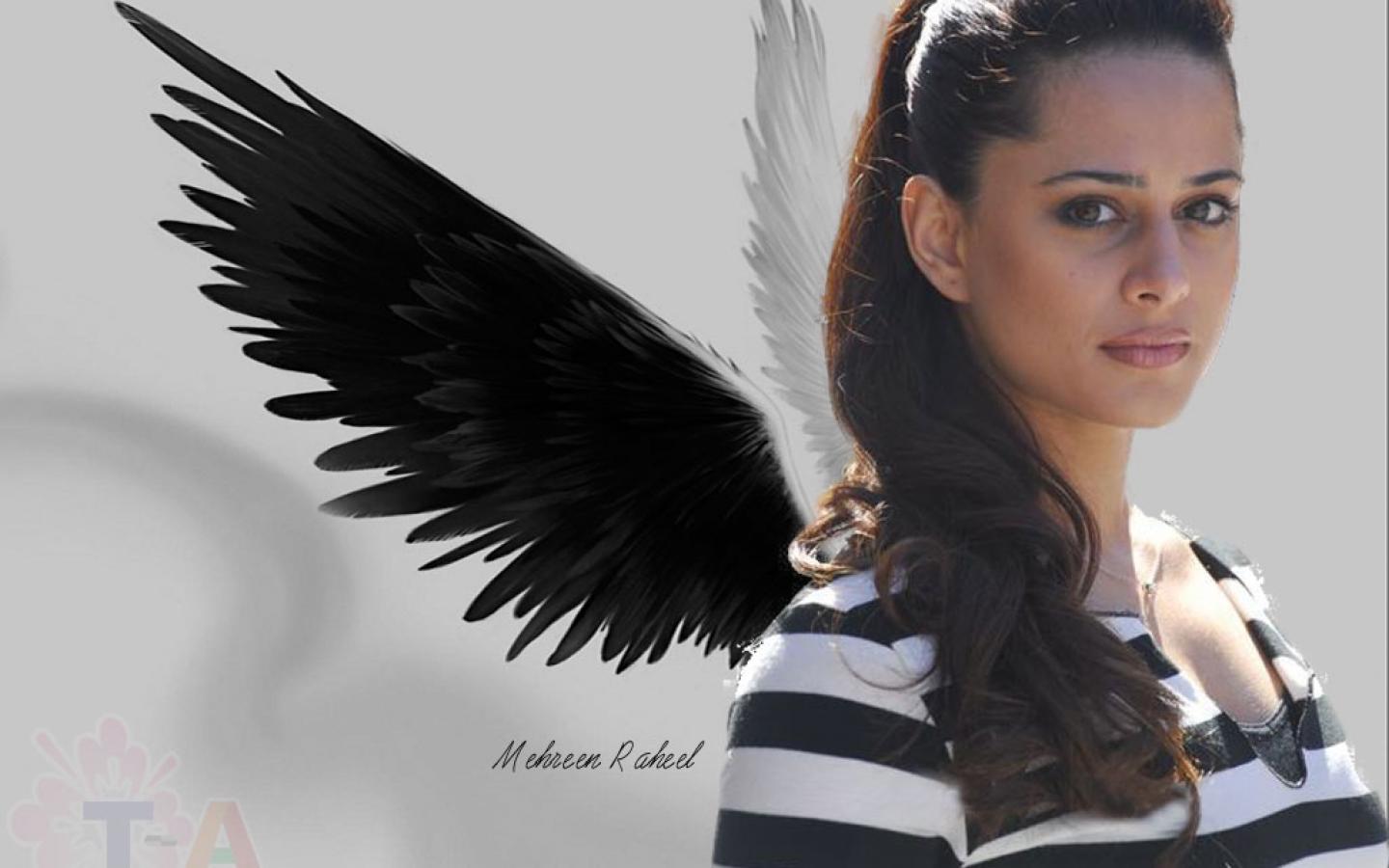 Download Wallpaper Mehreen Raheel - Black Angel Wings , HD Wallpaper & Backgrounds