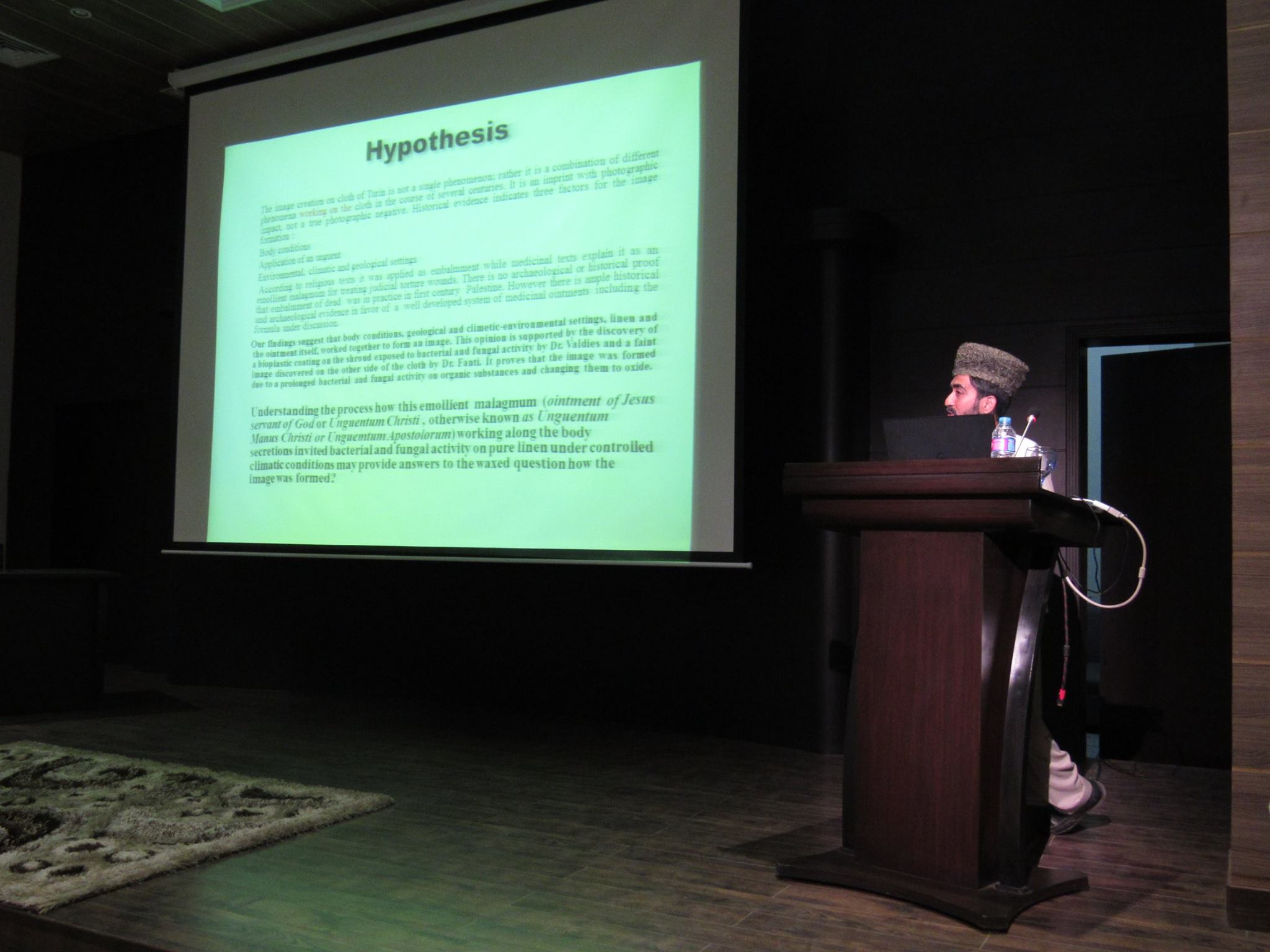 As Ahmadiyya Community's Flagship Institute, Nusrat - Presentation , HD Wallpaper & Backgrounds