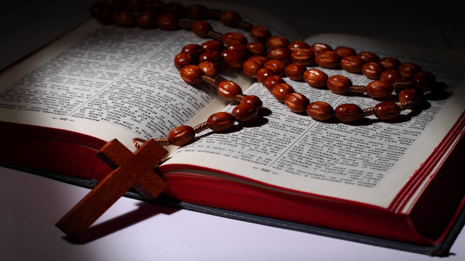 Tj Berkaitan Dengan Apologetik Non Kristen - Rosary , HD Wallpaper & Backgrounds