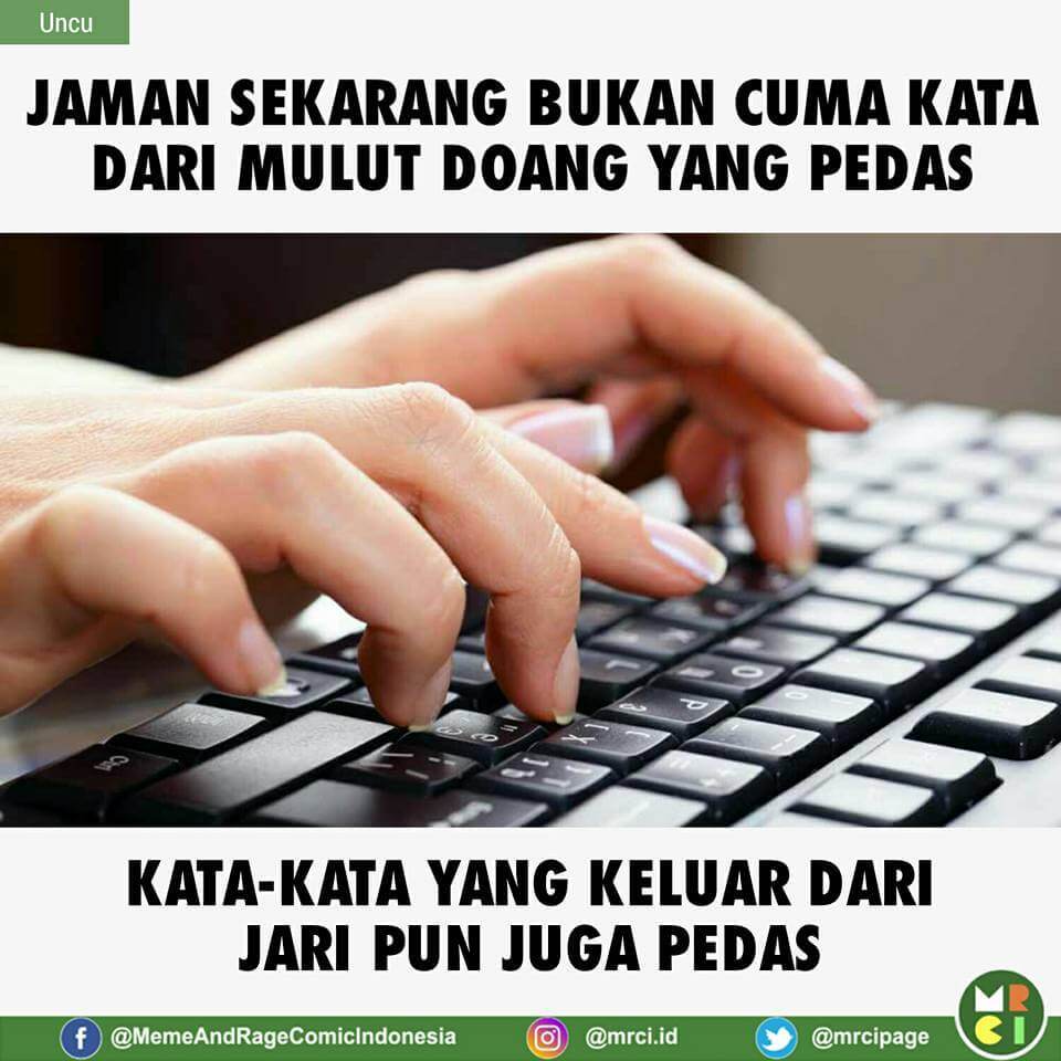 Gambar Kata Kata Lucu Jaman Sekarang - Typing On Keyboard , HD Wallpaper & Backgrounds