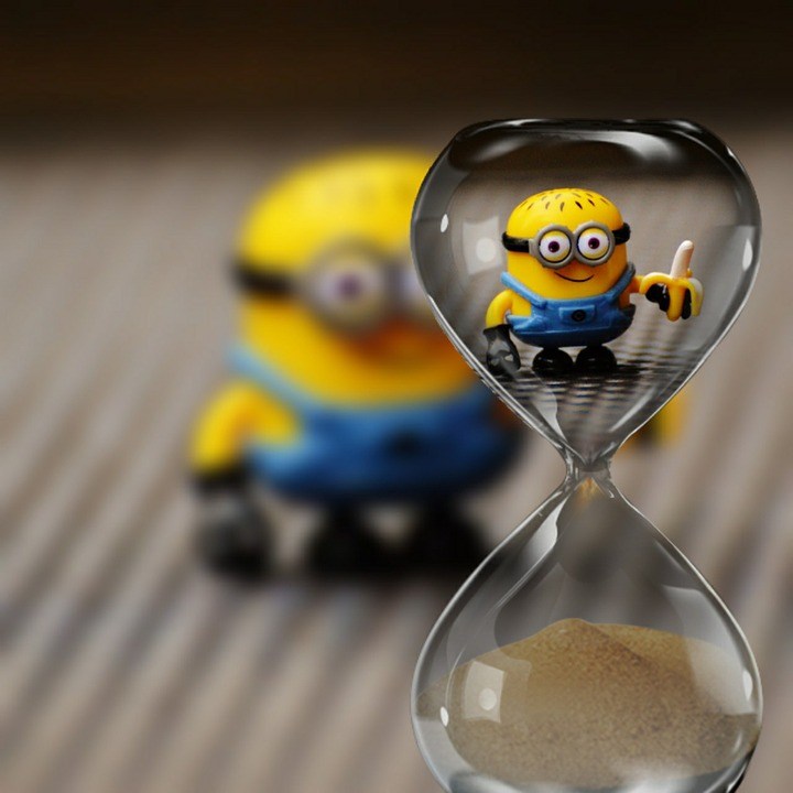 Com Gambar Minion - Cute Hourglass , HD Wallpaper & Backgrounds
