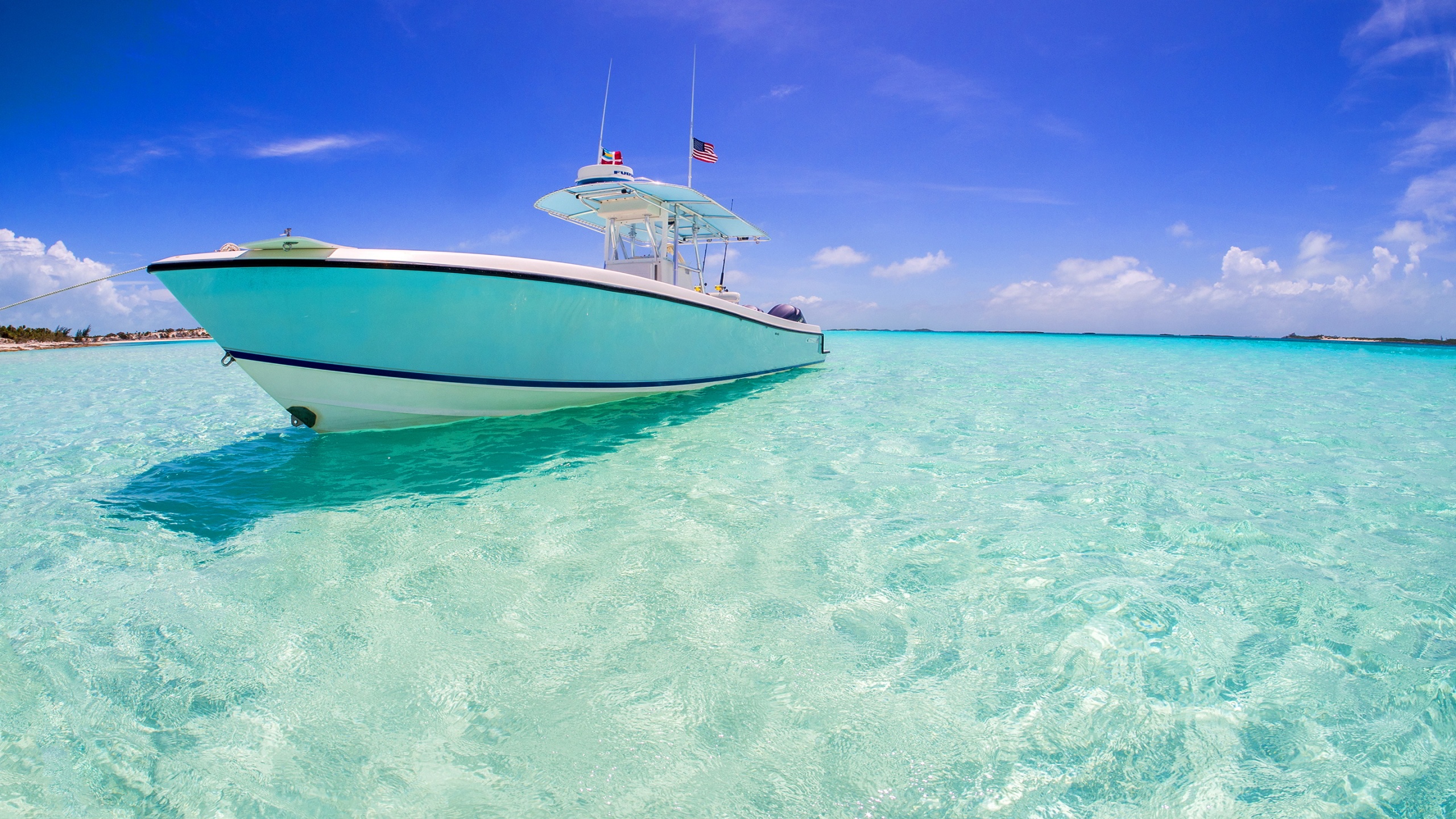 Boat Clear Water Wallpapers Sky Cloud Ocean - Bahamas Boat , HD Wallpaper & Backgrounds