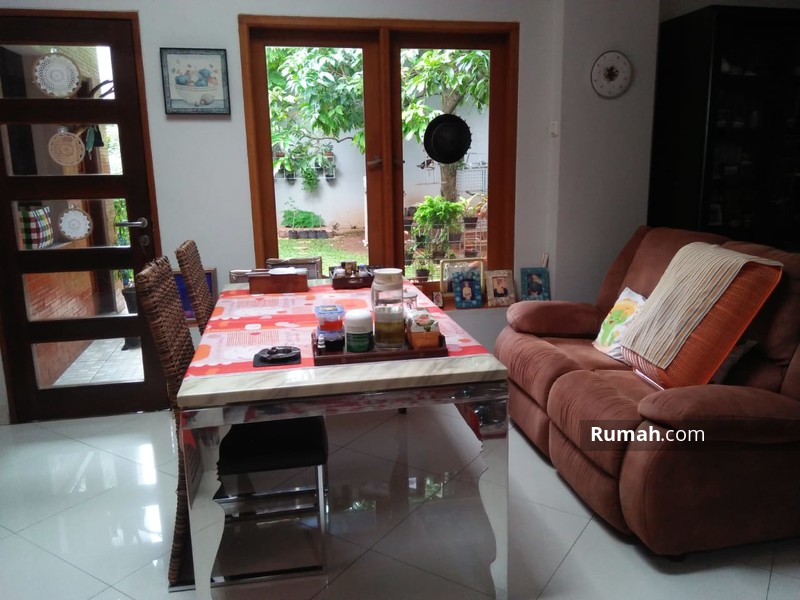 Dijual Rumah 2 Lantai Full Renov Full Wallpaper Luas - Coffee Table , HD Wallpaper & Backgrounds