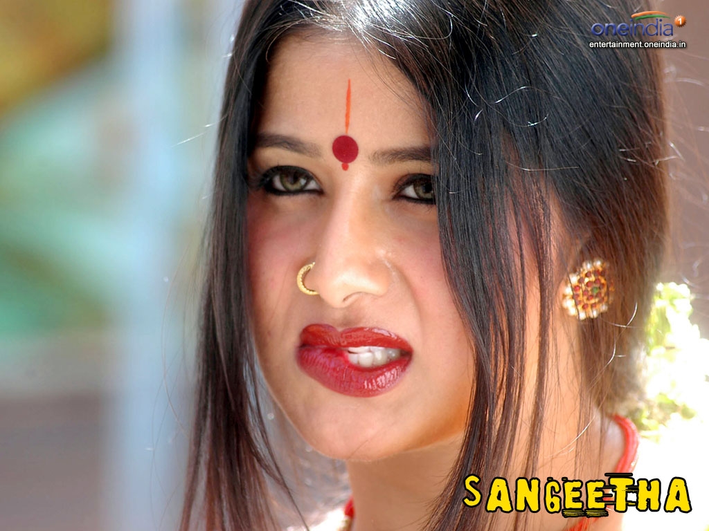 Sangeetha Photo - Sangeetha In Neruppu Da Movie , HD Wallpaper & Backgrounds