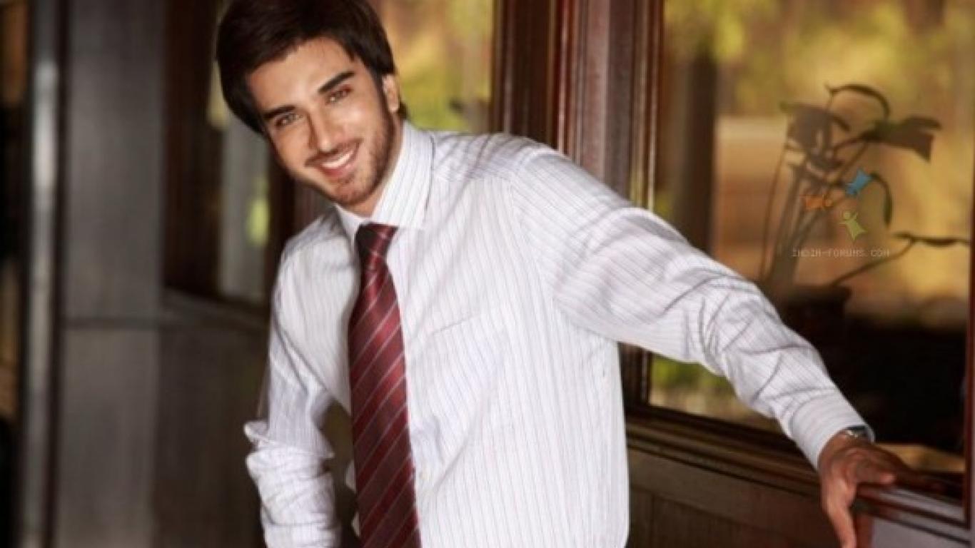 Download Wallpaper Imran Abbas Naqvi - Imran Abbas Kissing Scene , HD Wallpaper & Backgrounds