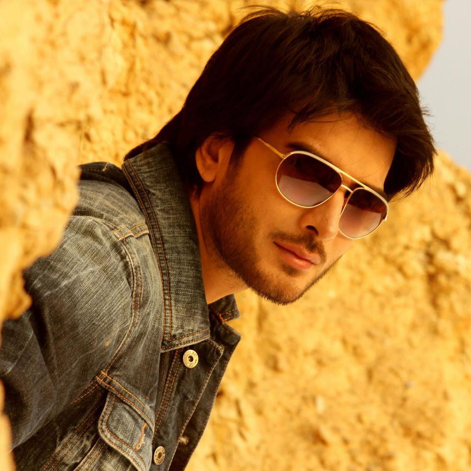 Imran Abbas Naqvi Wearing Sunglass - Pakistani Actors Pics With Name , HD Wallpaper & Backgrounds