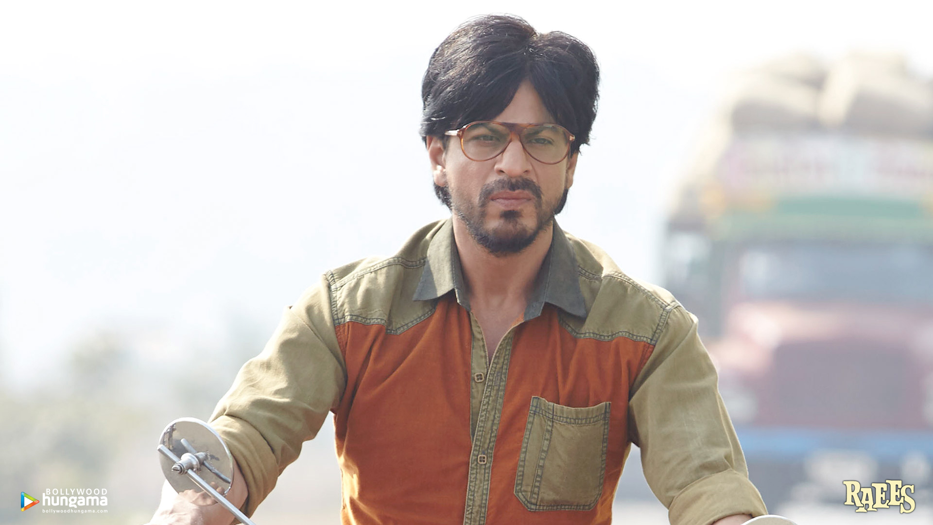 1920 X 1080 Set As Wallpaper - Raees , HD Wallpaper & Backgrounds