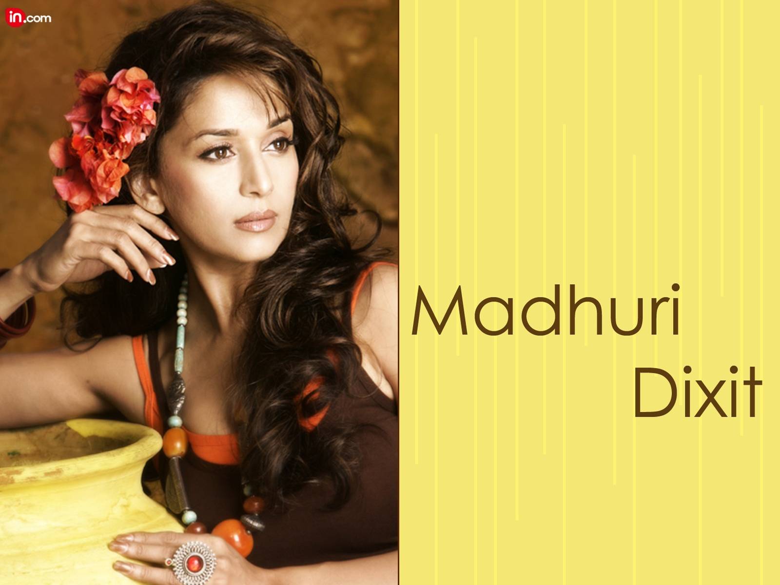 Madhuri Dixit Wallpaper Download - Madhuri Dixit Photo Download , HD Wallpaper & Backgrounds