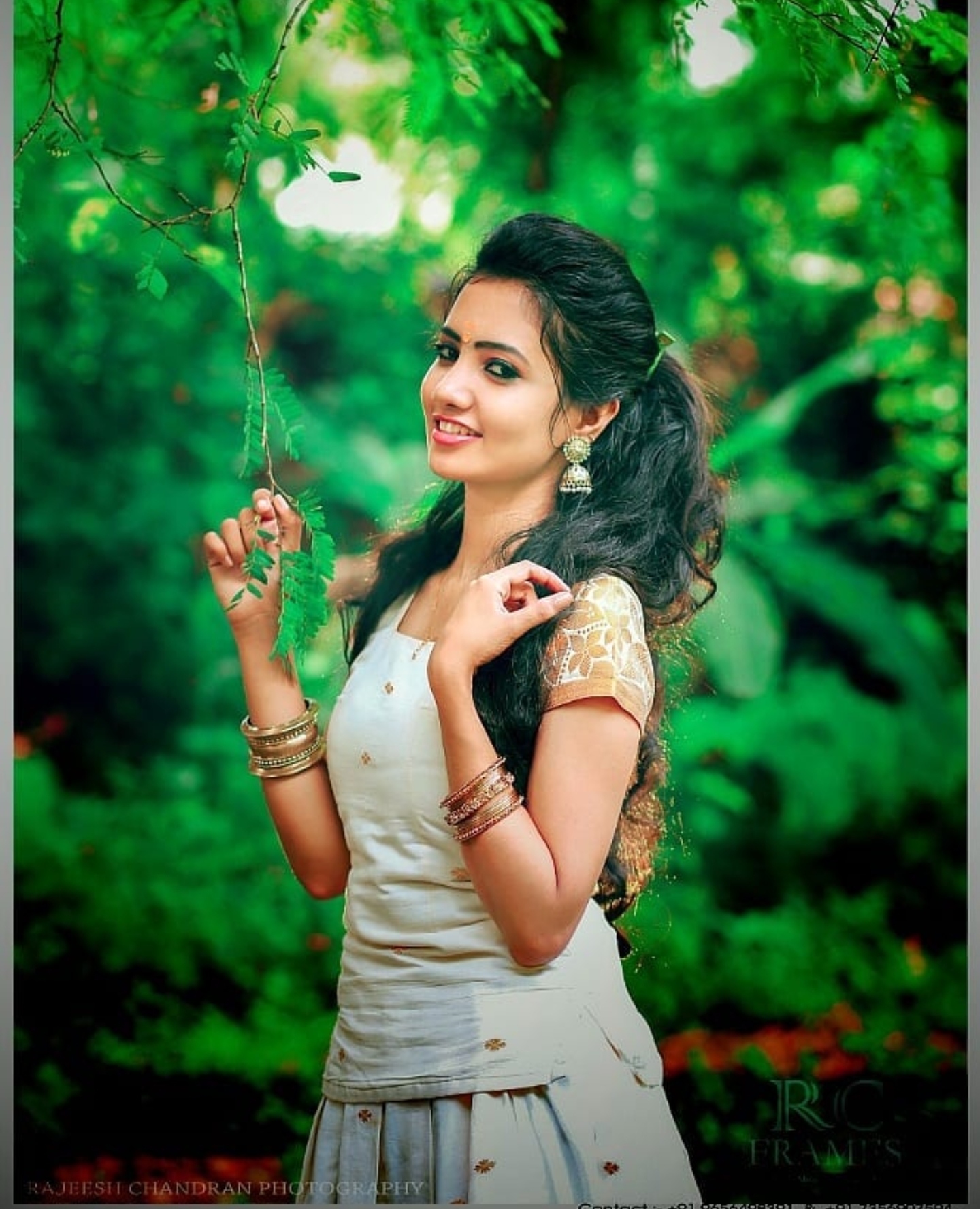 Meenakshi Meenakshi Laxman Mahendran - Meenakshi Laxman Mahendran , HD Wallpaper & Backgrounds
