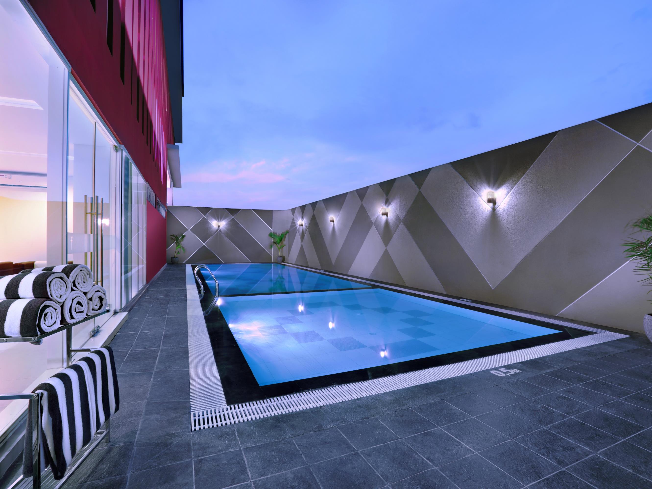 Exterior View - Favehotel Surabaya Rungkut , HD Wallpaper & Backgrounds