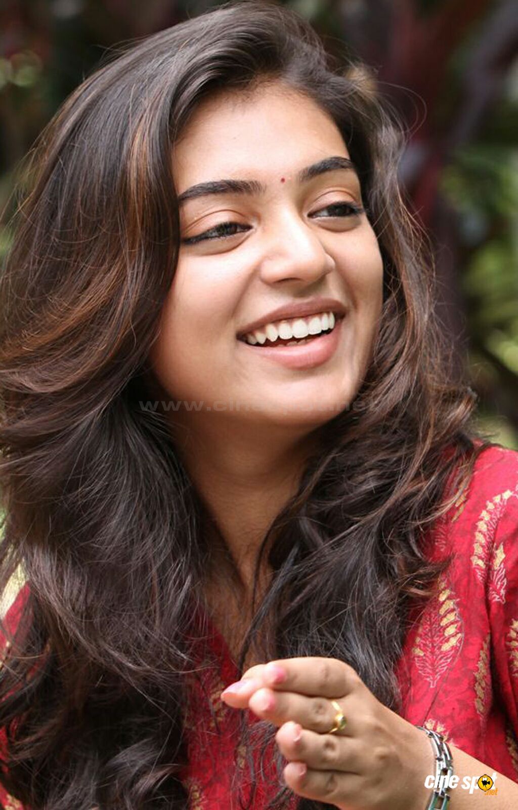 Nazriya Nazim Photos In Neram - Naziriya Nazim , HD Wallpaper & Backgrounds