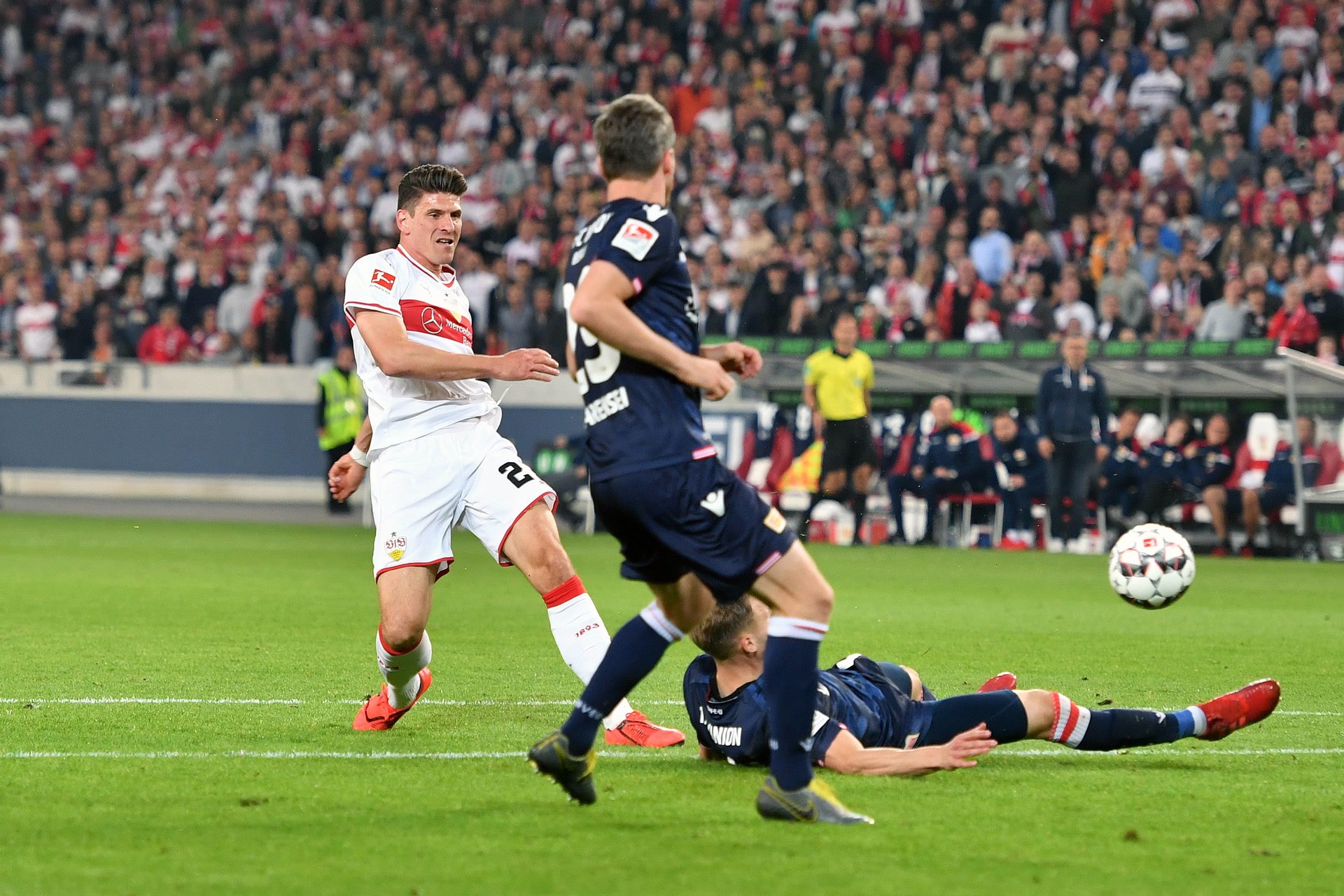 Mario Gomez On Target For Vfb Stuttgart But Union Berlin , HD Wallpaper & Backgrounds