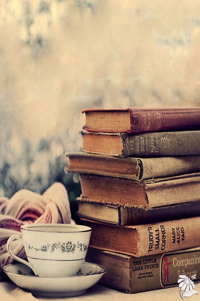 Wallpapers - Vintage Books And Coffee , HD Wallpaper & Backgrounds