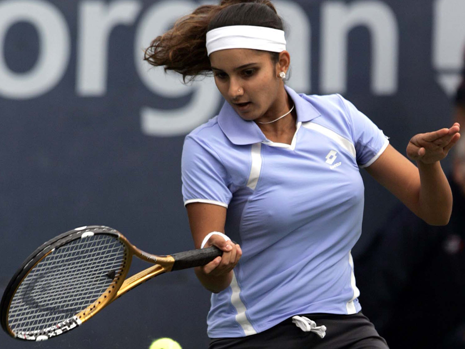 Sania Mirza Bouncing - Sania Mirza Hot Sexy , HD Wallpaper & Backgrounds