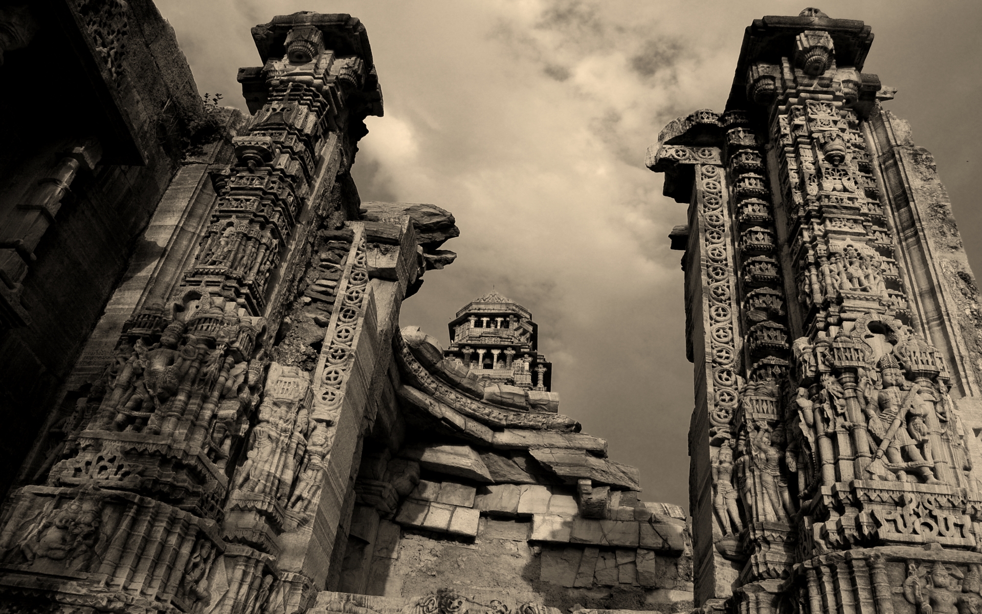 Chittorgarh Fort Awsome Hd Wallpapers - Hd Black And White Wallpapers India , HD Wallpaper & Backgrounds