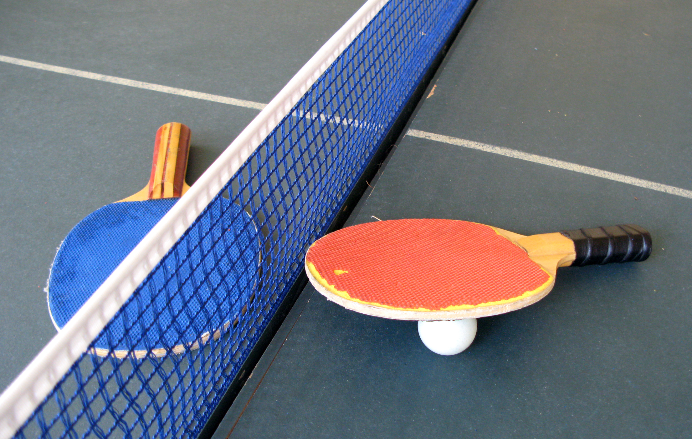 Table Tennis - Table Tennis Tools And Equipment , HD Wallpaper & Backgrounds