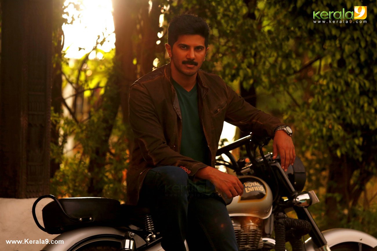 Solo Dulquer Salmaan Hd Photos - Malayalam Movie , HD Wallpaper & Backgrounds