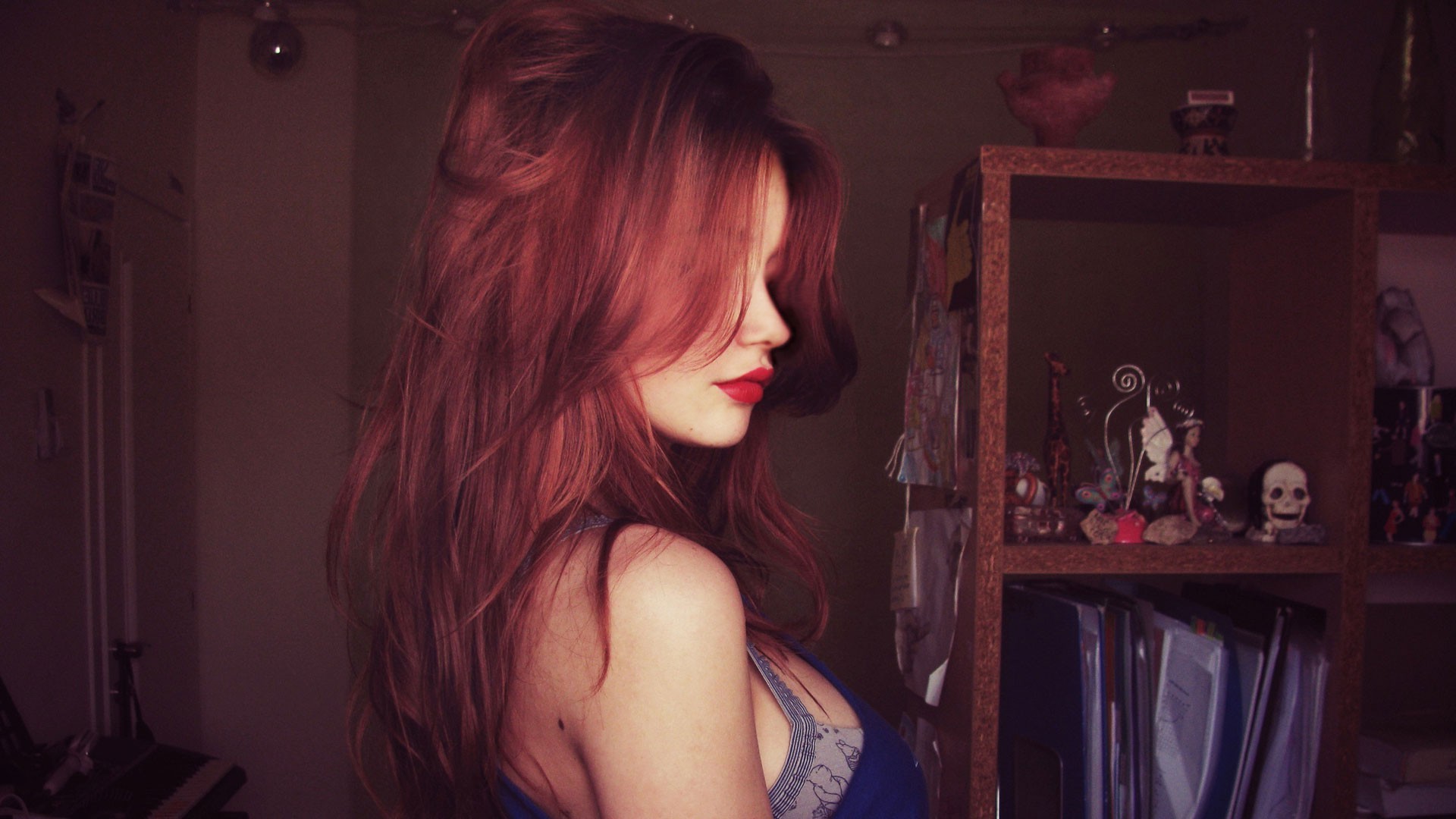 Model, Women, Redhead, Juicy Lips, Bra, Sideboob Wallpapers - Vestido Azul Cabello Rojo , HD Wallpaper & Backgrounds