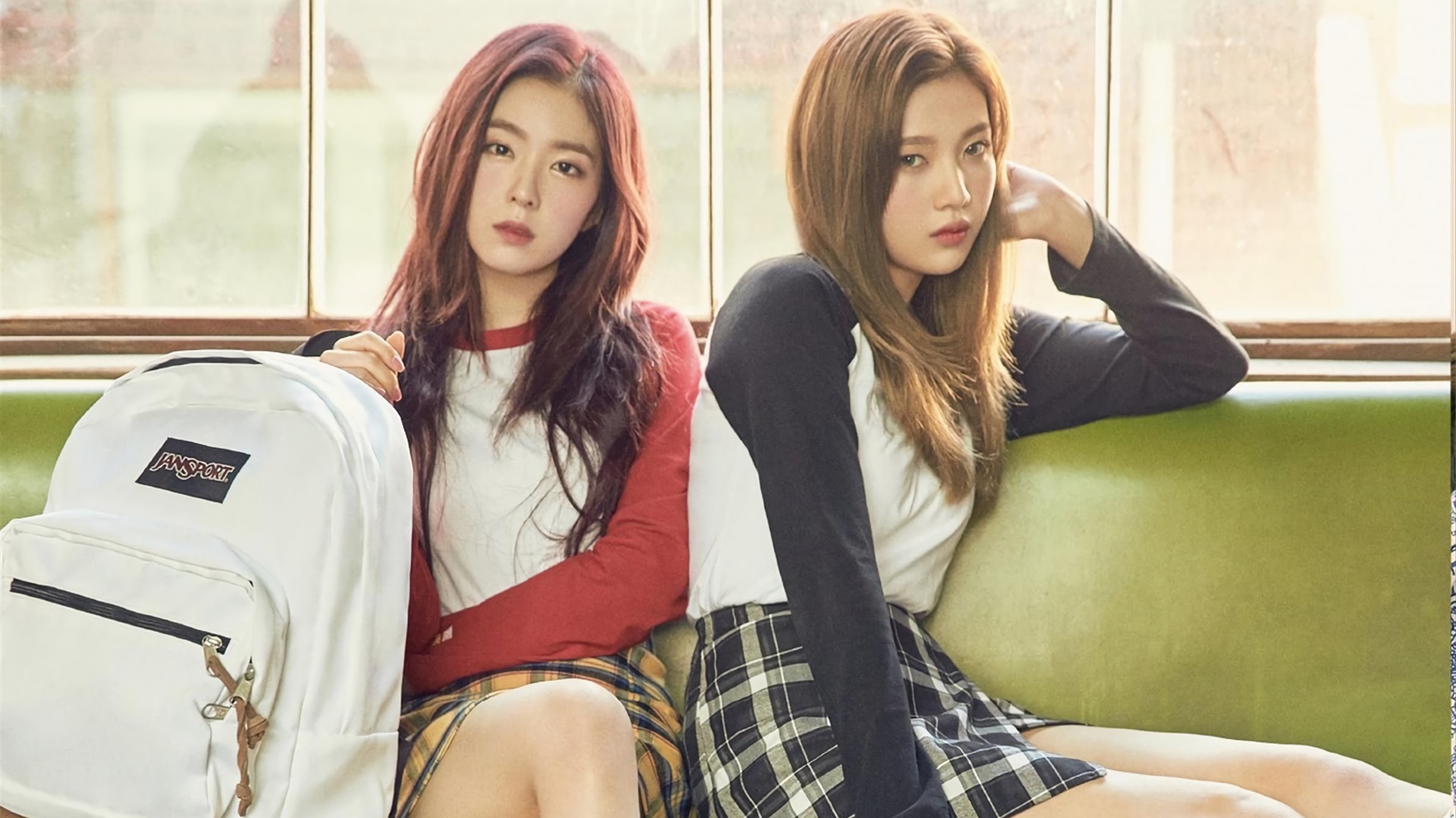 Red Velvet K Pop Irene And Joy (park - Red Velvet Joy Irene , HD Wallpaper & Backgrounds