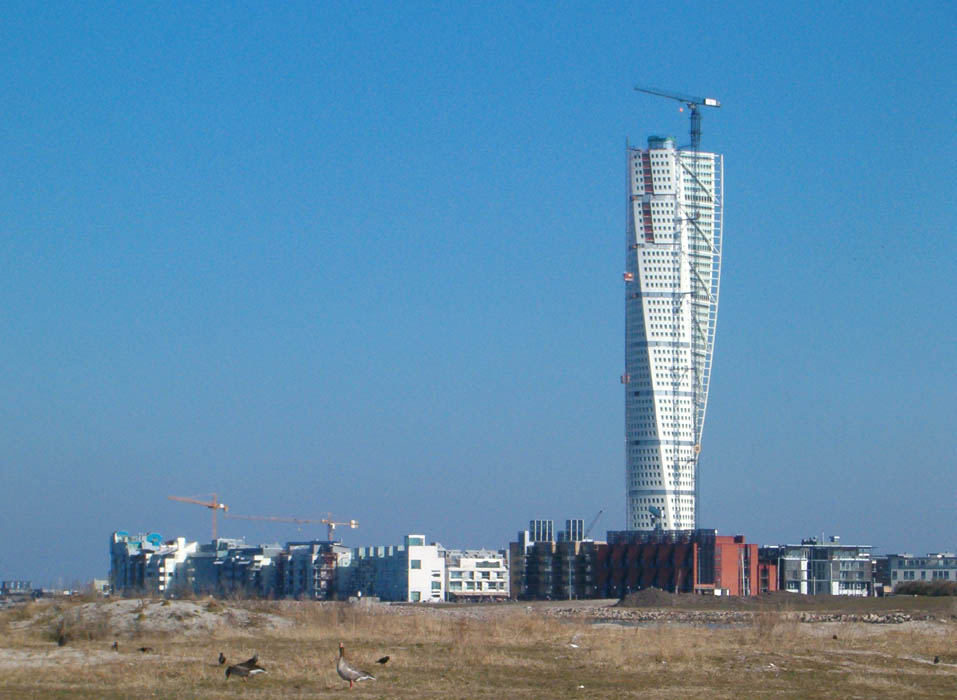 These Västra Hamnen Residences Are Just Next Turning - Tower Block , HD Wallpaper & Backgrounds