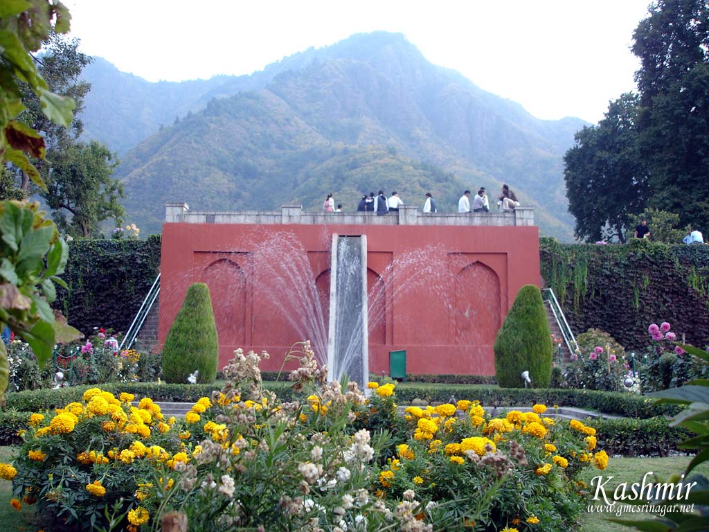 Kashmir Garden Photos - Mughal Gardens In Kashmir , HD Wallpaper & Backgrounds