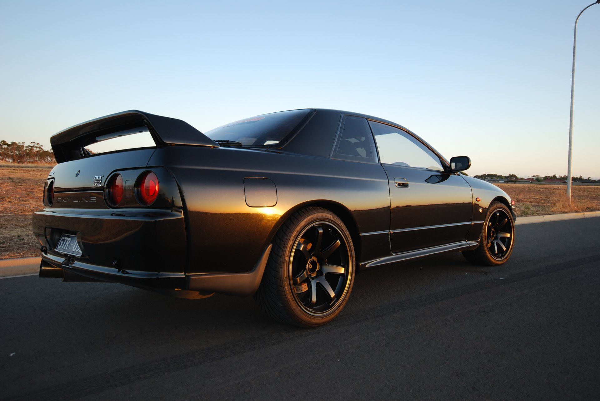 Nissan Skyline Gt R R32 Coupe Black Japan Wallpapers Skyline Gtr Wallpaper R32 7869 Hd Wallpaper Backgrounds Download