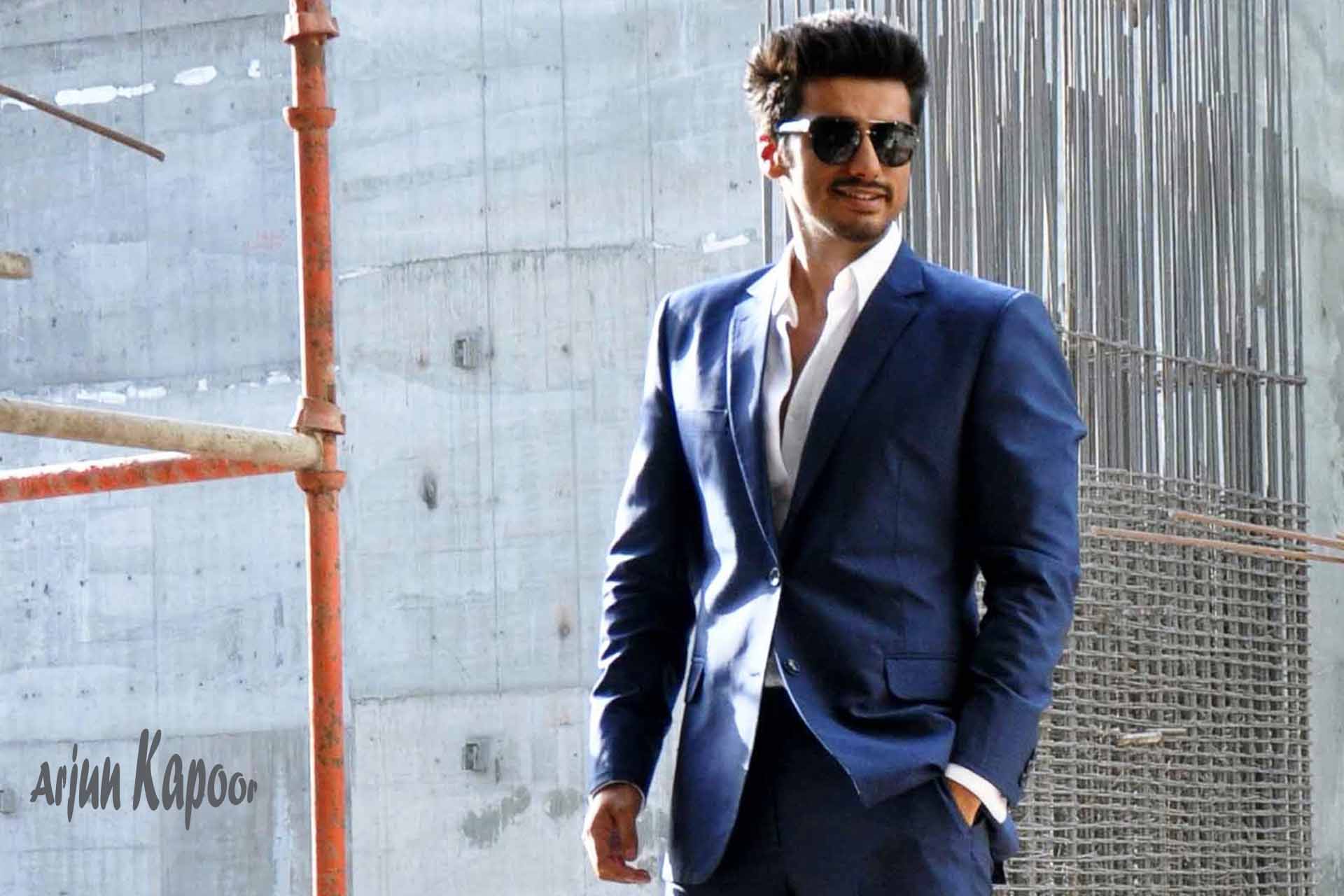 Fabulous Arjun Kapoor In Blue Suit And Goggle High - Arjun Kapoor Full Hd , HD Wallpaper & Backgrounds