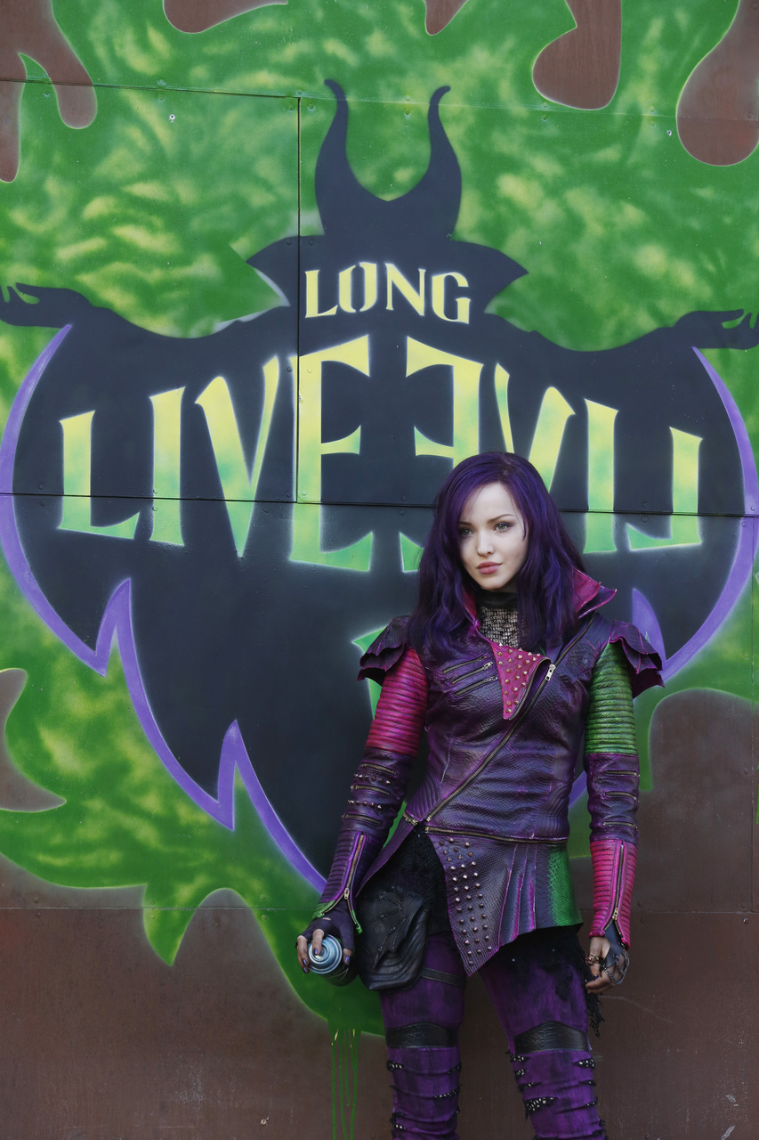 61 Images About Descendientes❤💜 On We Heart It - Long Live The (d)evil , HD Wallpaper & Backgrounds