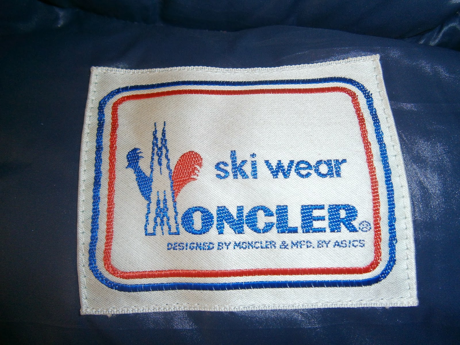 Usa Sold Vintage 80s Moncler Ski Nylon Jacket Feather - Stitch , HD Wallpaper & Backgrounds
