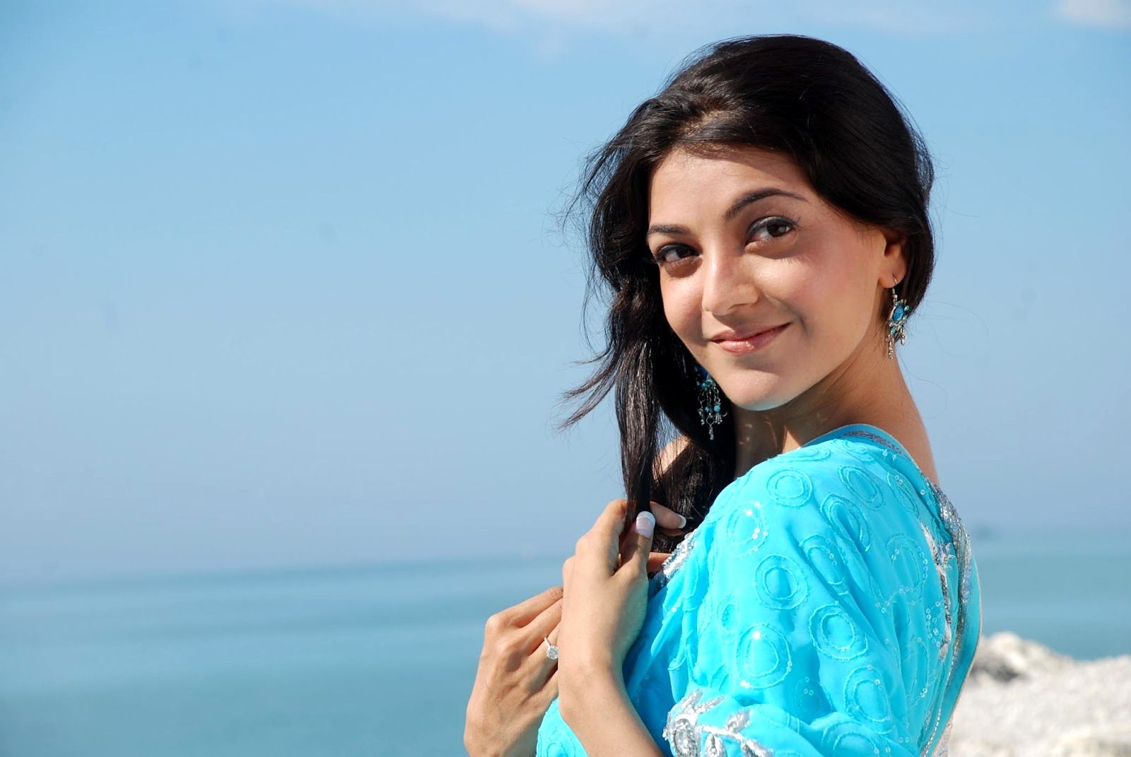 Hd-kajal Agarwal Beautiful Kajal Agarwal Backgrounds - Kajal Agrawal Latest Hd , HD Wallpaper & Backgrounds