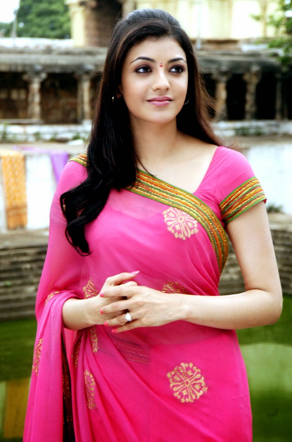South Indian Actress Wallpapers In Hd - Kajal Agarwal Photo Download , HD Wallpaper & Backgrounds