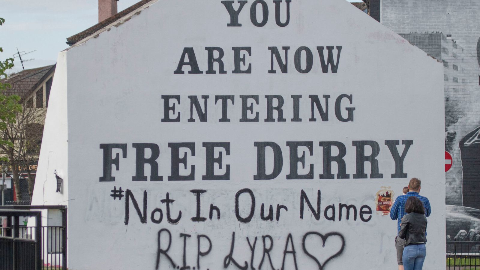 Men Held Over Lyra Mckee Murder Released Without Charge - Free Derry Murals , HD Wallpaper & Backgrounds