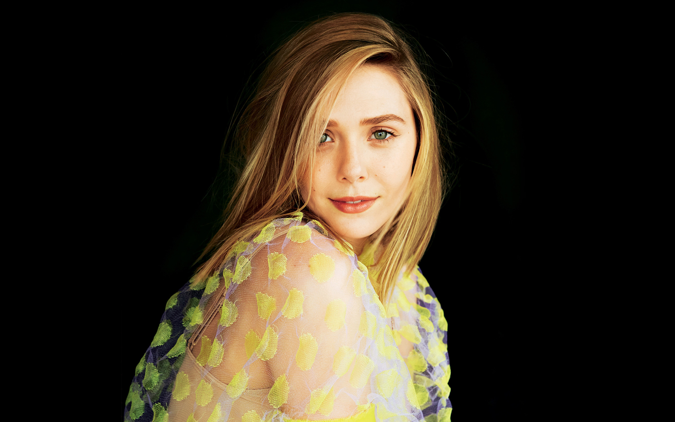 Magazine Elizabeth Olsen Stella - Elizabeth Olsen , HD Wallpaper & Backgrounds