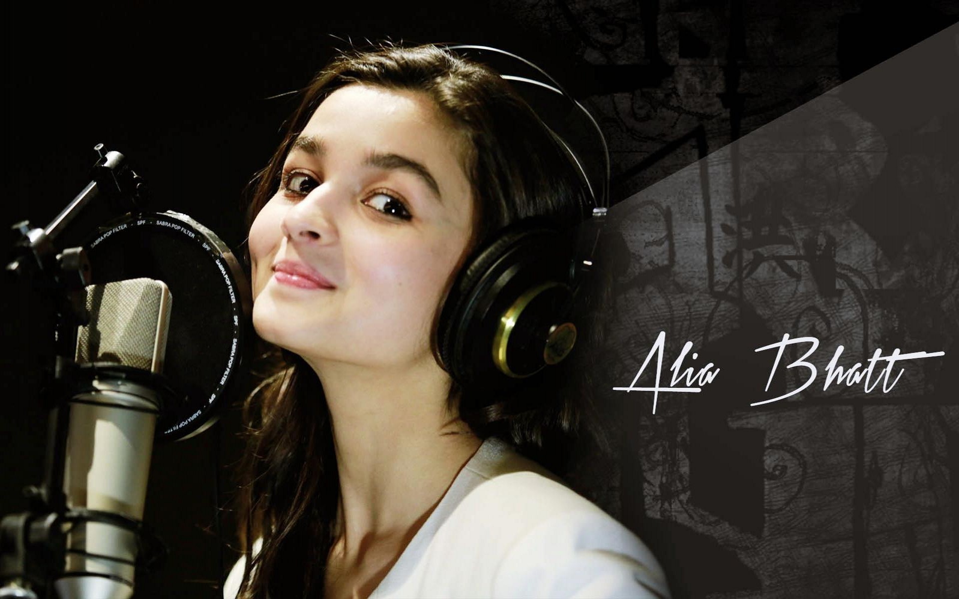 Alia Bhatt , HD Wallpaper & Backgrounds