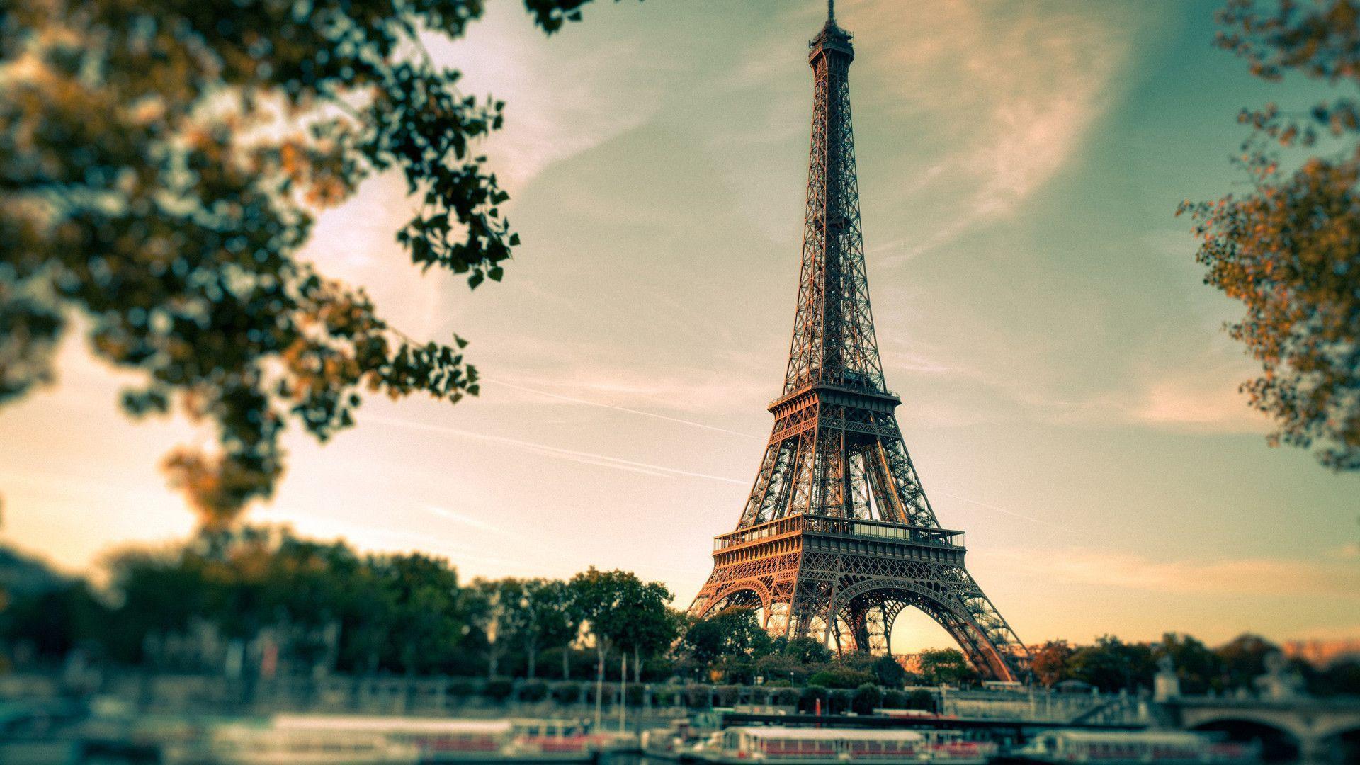 Paris City Hd Wallpapers - Eiffel Tower , HD Wallpaper & Backgrounds