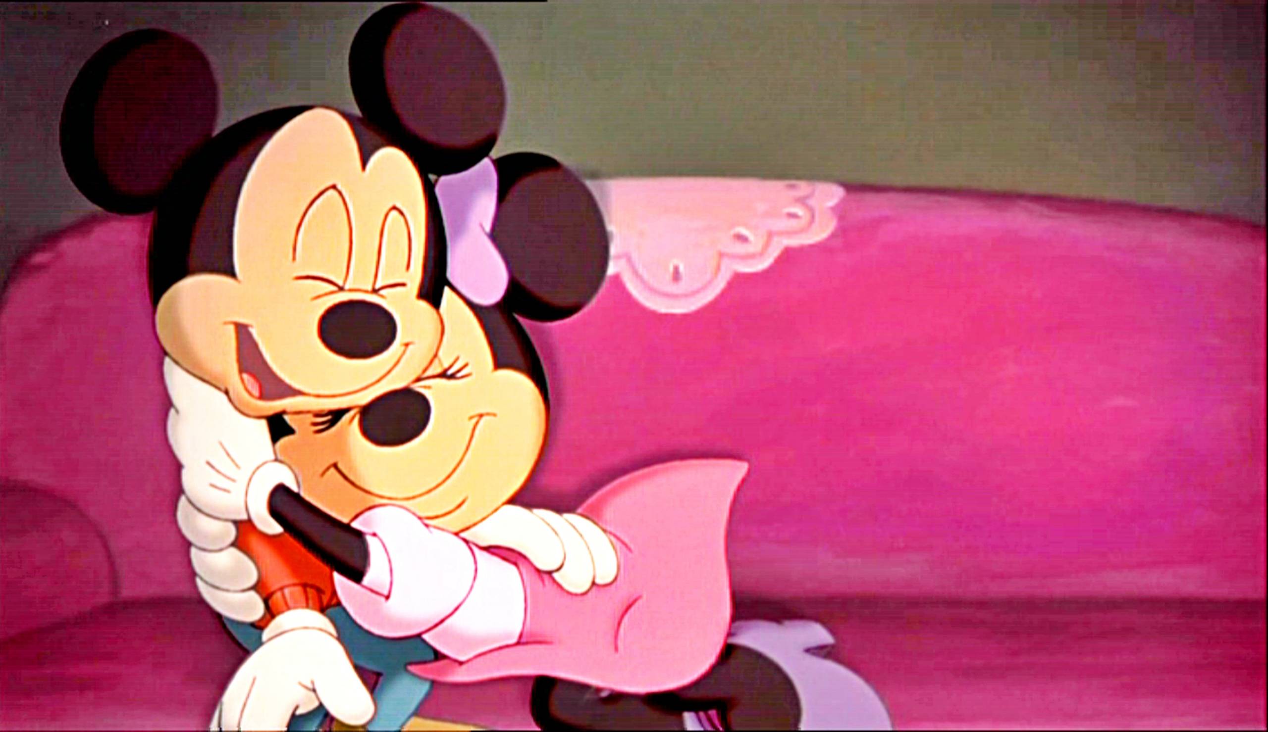 Download Wallpaper Lucu Minnie Mouse - Minnie And Mickey Mouse Hugging , HD Wallpaper & Backgrounds