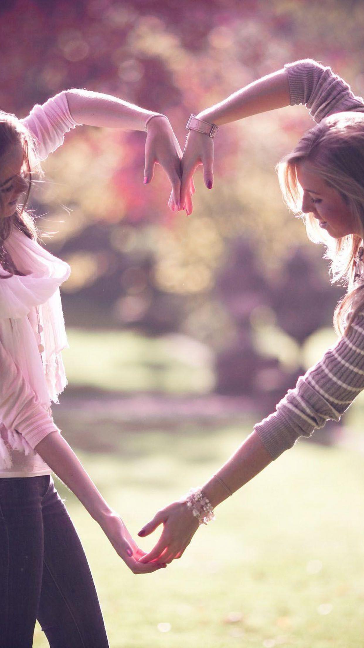 Best Friends Woman S Heart Friend Hd Wallpapers Desktop - Best Friends , HD Wallpaper & Backgrounds