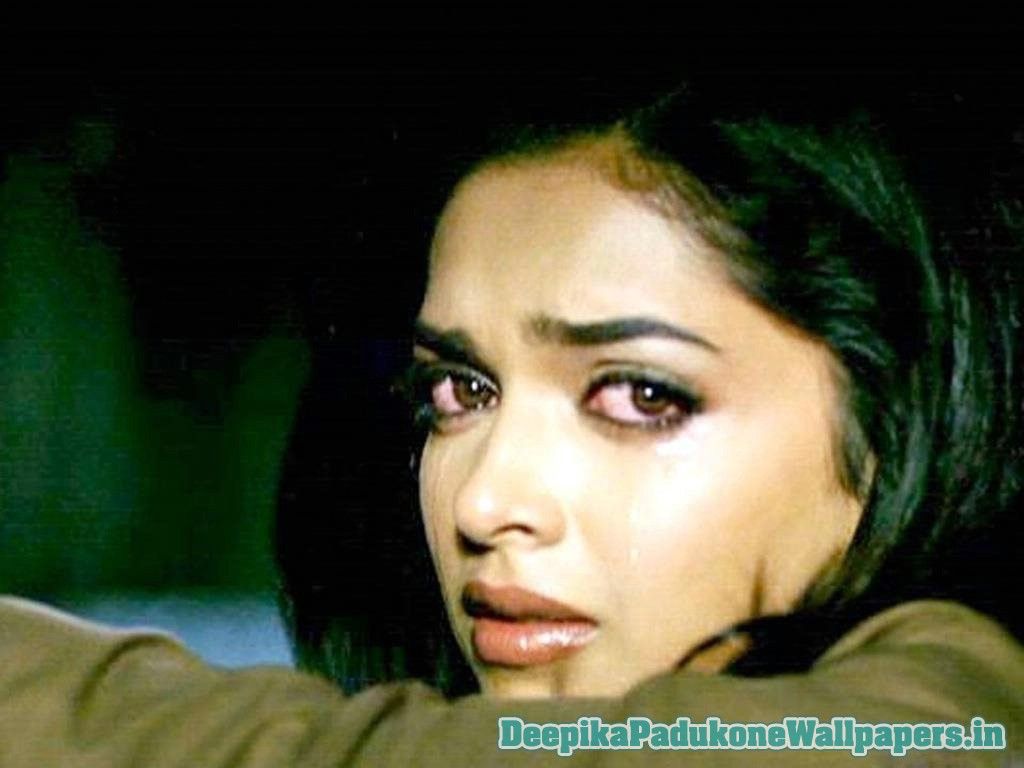 Crying Face Deepika Padukone - Bollywood Stars Have Depression , HD Wallpaper & Backgrounds