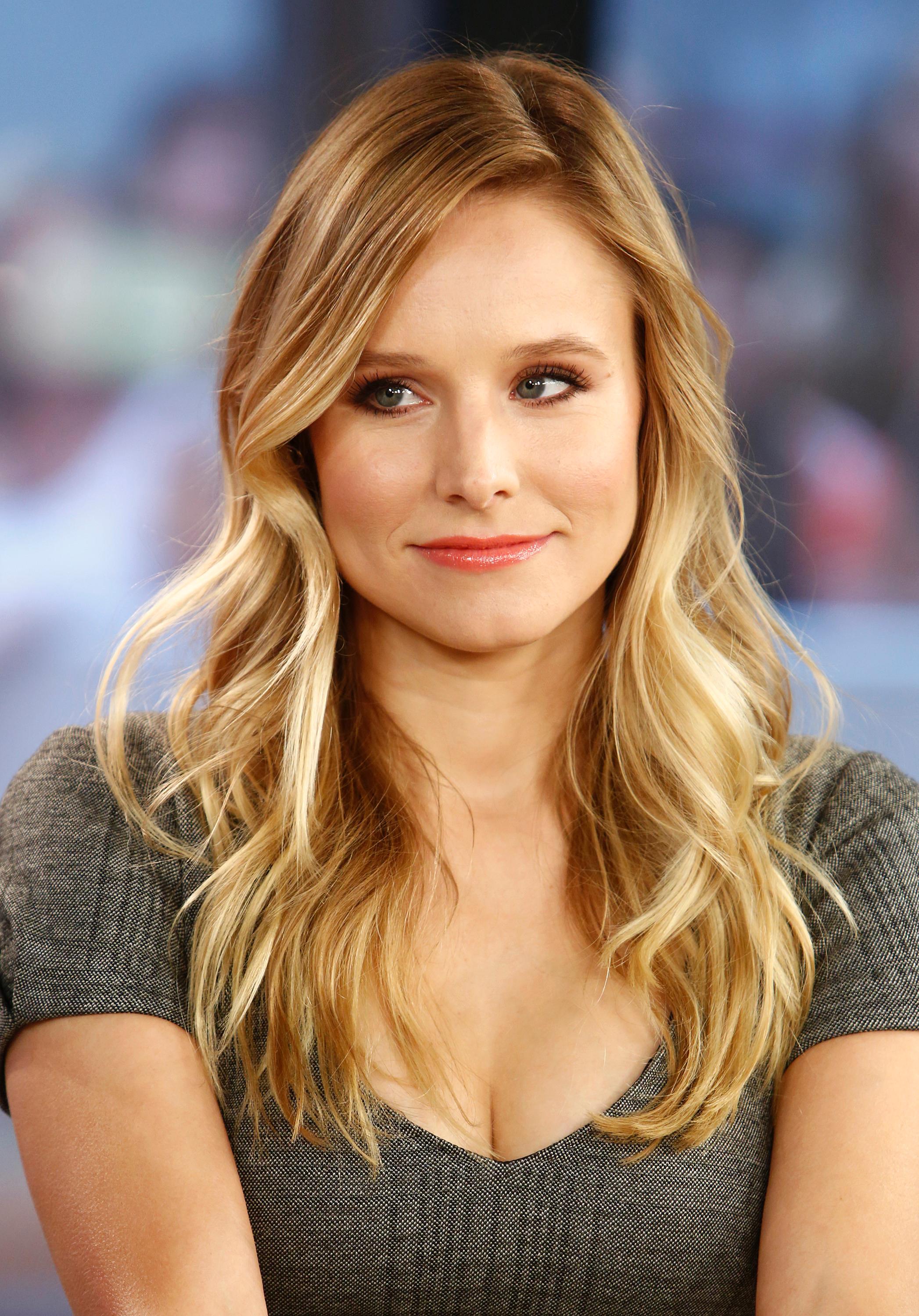 Kristen Bell Wallpaper - Kristen Bell , HD Wallpaper & Backgrounds