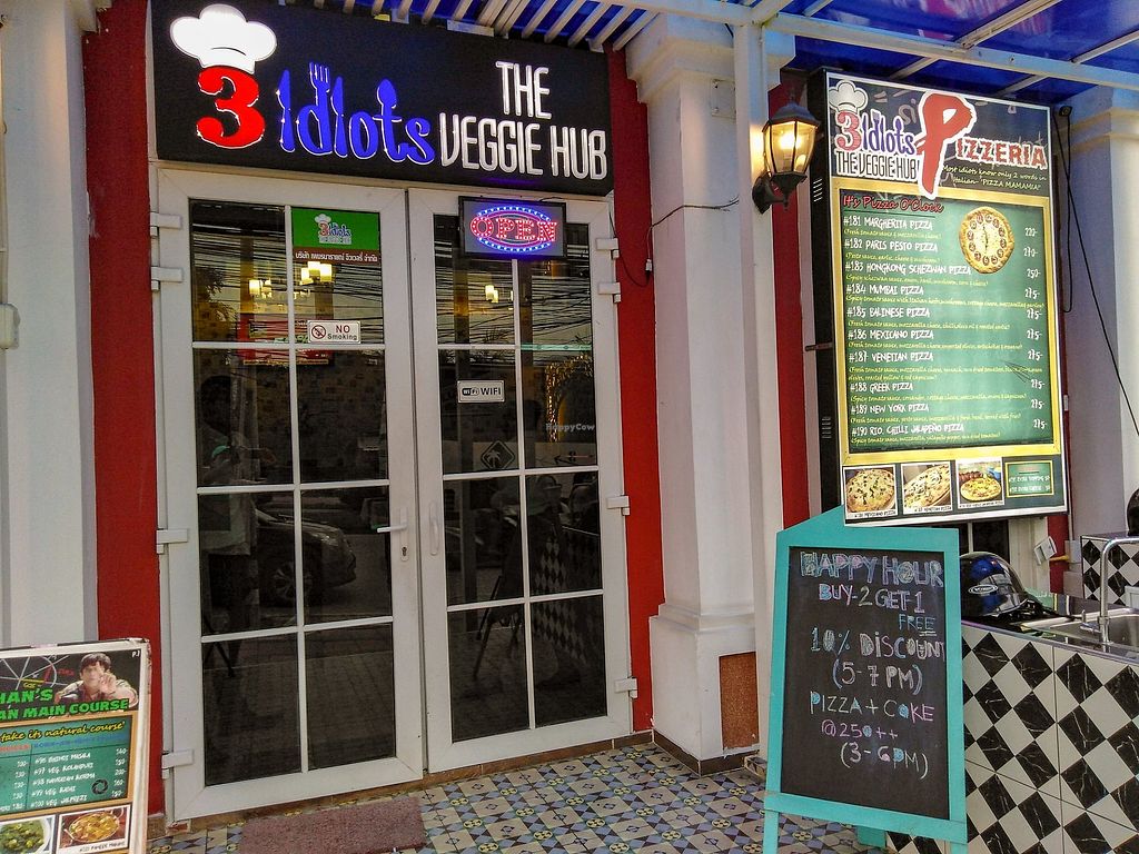 Entrance At 3 Idiots The Veggie Hub In Pattaya Door 807266