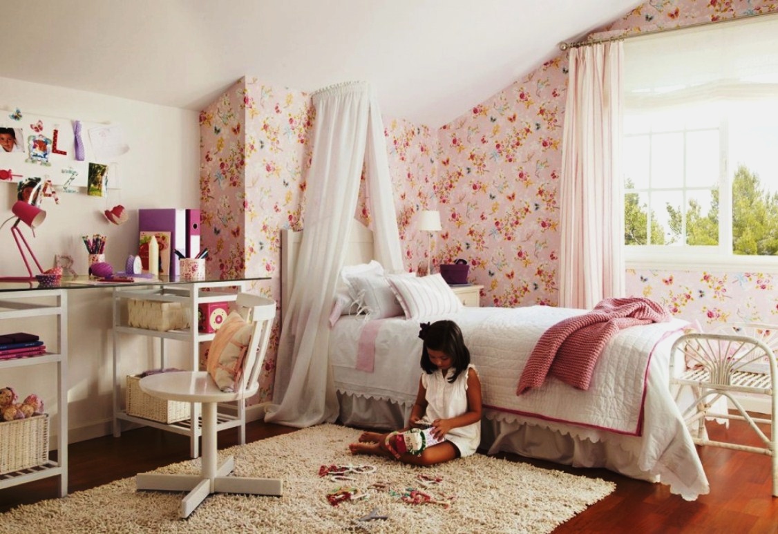 Jual Wallpaper Kamar Putra Putri Kecil Kesayangan Maju - Verdens Fineste Jenterom , HD Wallpaper & Backgrounds