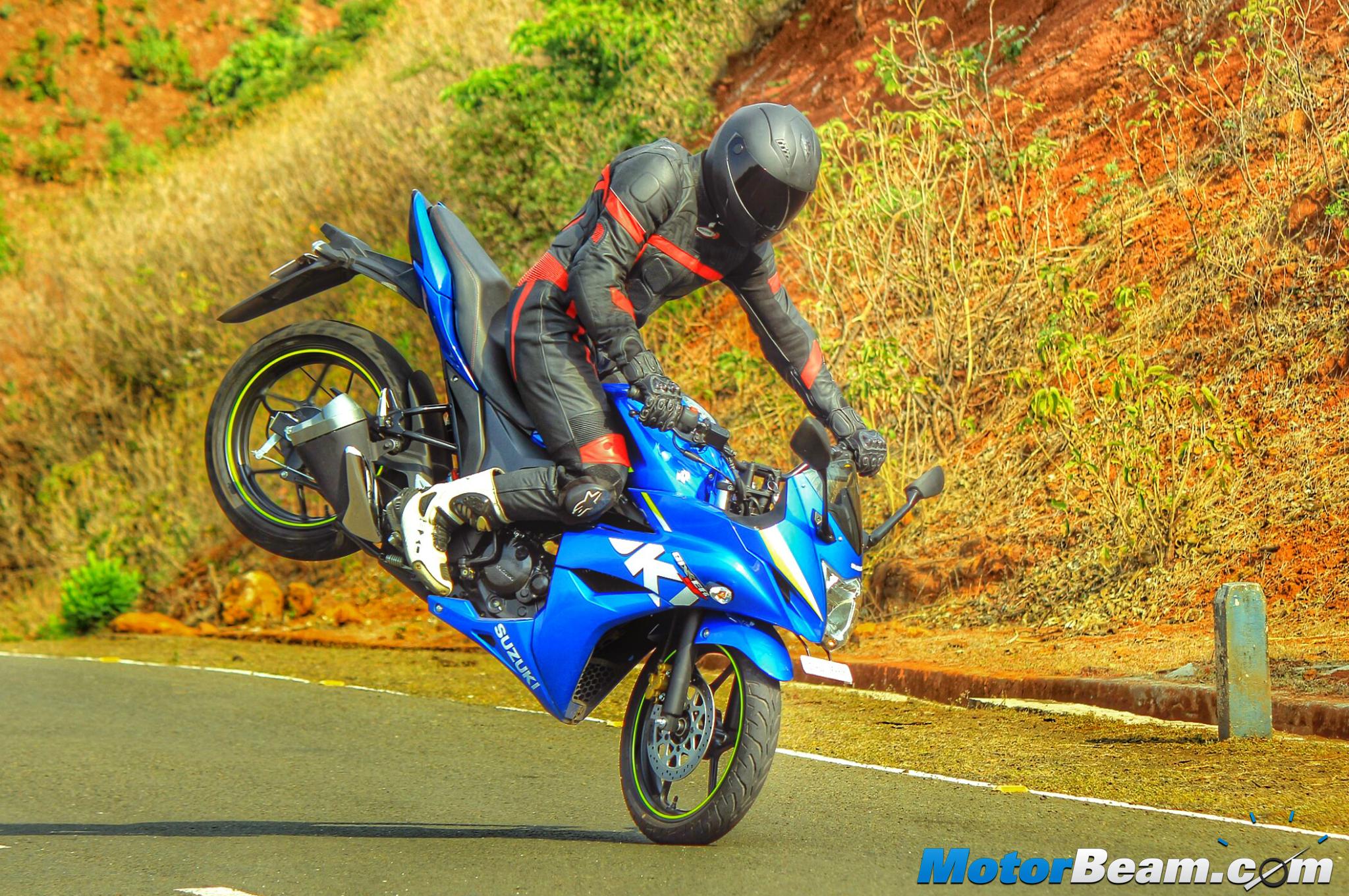 2015 Suzuki Gixxer Sf Test Ride Review - Motos Suzuki Gixxer , HD Wallpaper & Backgrounds