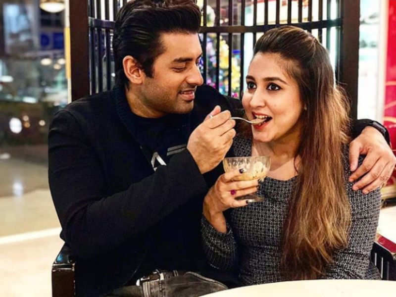 Actor Ankush Hazra's Special Treat To Girlfriend Oindrila - Ankush Hazra And Oindrila Sen , HD Wallpaper & Backgrounds