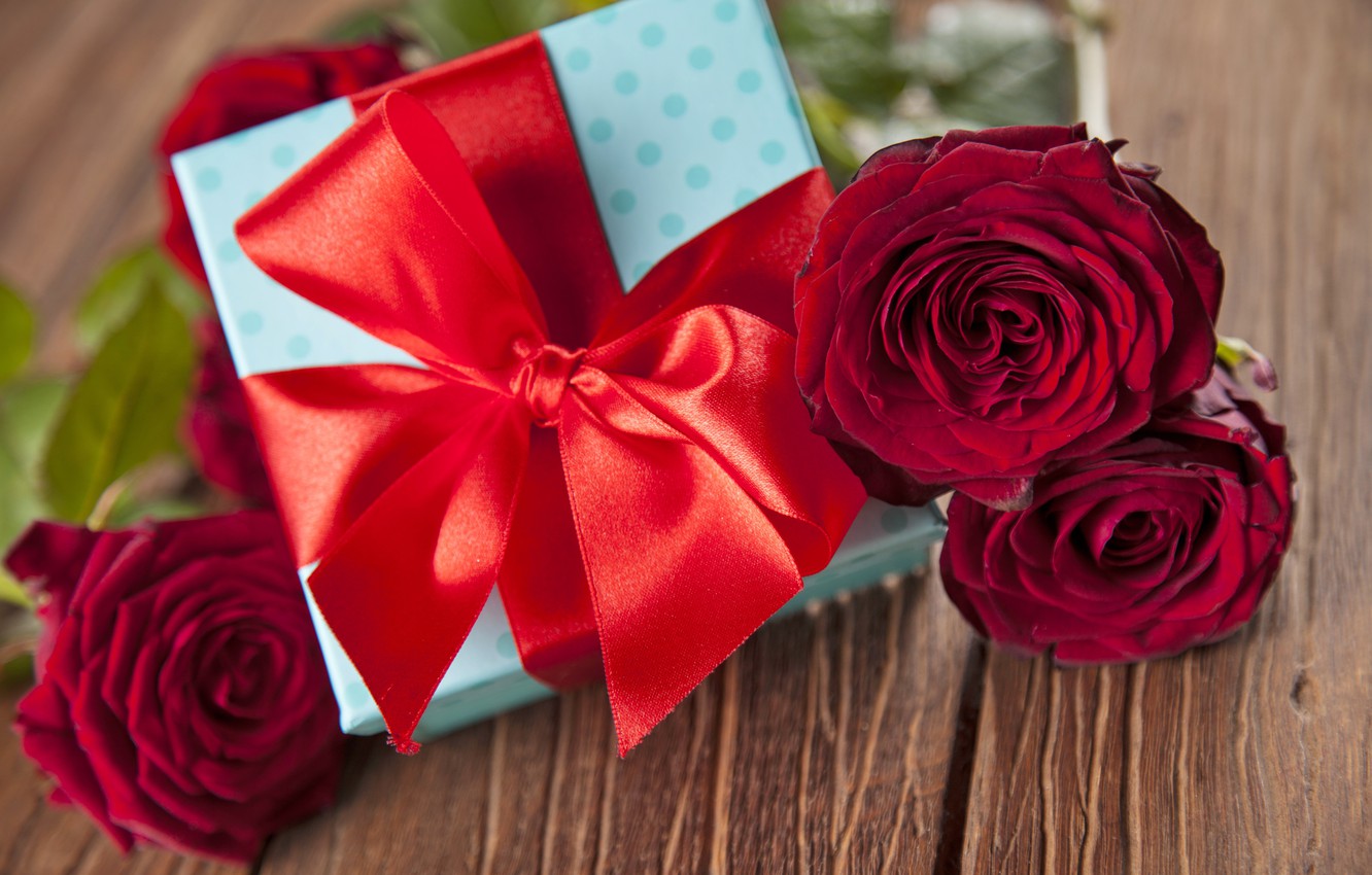 Photo Wallpaper Red, Love, Heart, Romantic, Gift, Roses, - Garden Roses , HD Wallpaper & Backgrounds