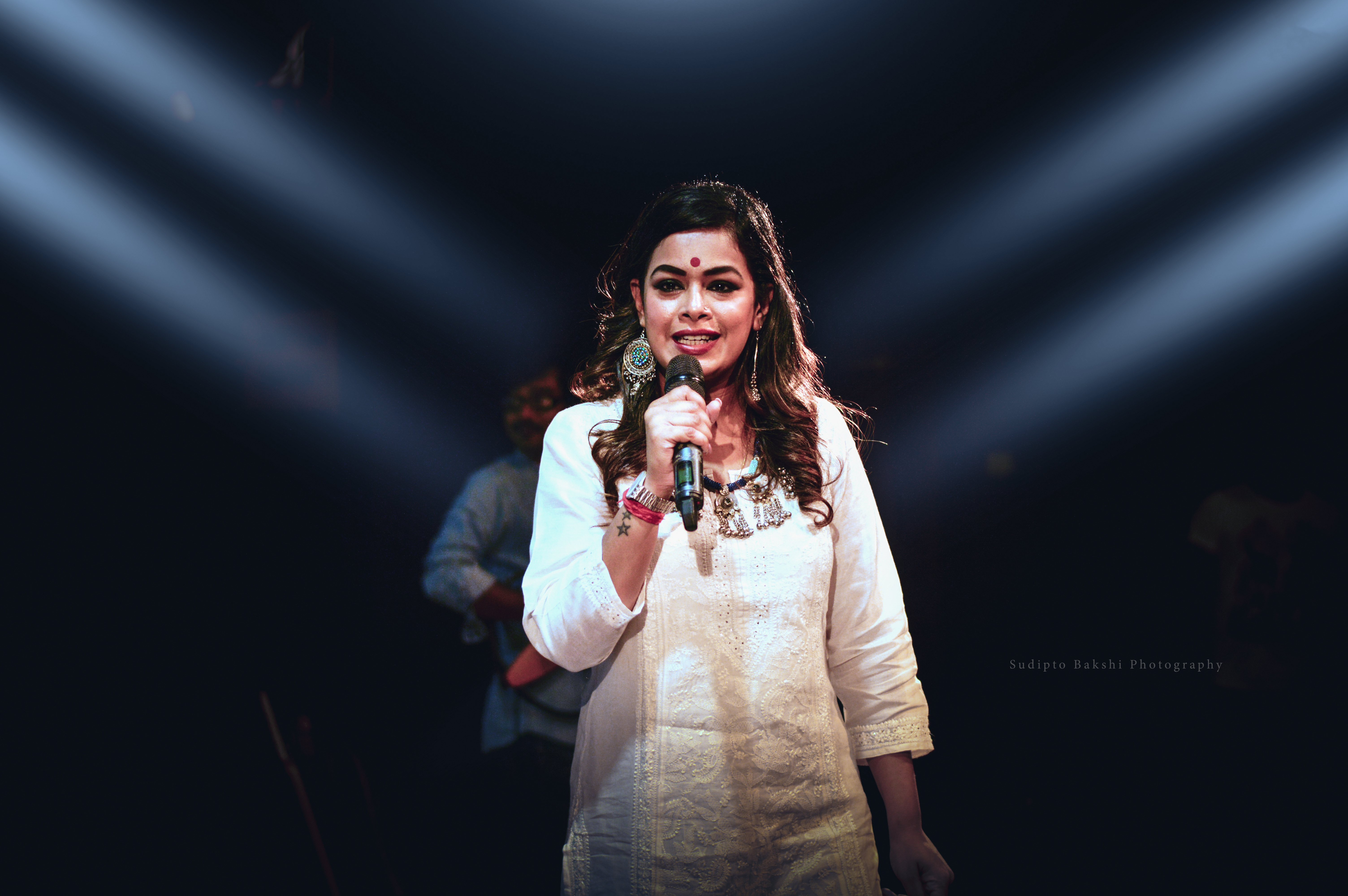 Iman Chakraborty - Emon Mukherjee Singer , HD Wallpaper & Backgrounds